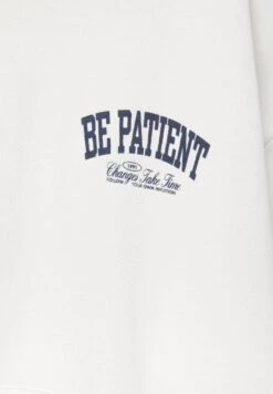 PULL & BEAR Printed- Felpa Con Cappuccio - White 14 PULL & BEAR Printed- Felpa Con Cappuccio - White -Vendite Next 8ce03034ebaa47fe9ae72b97f2cb5439