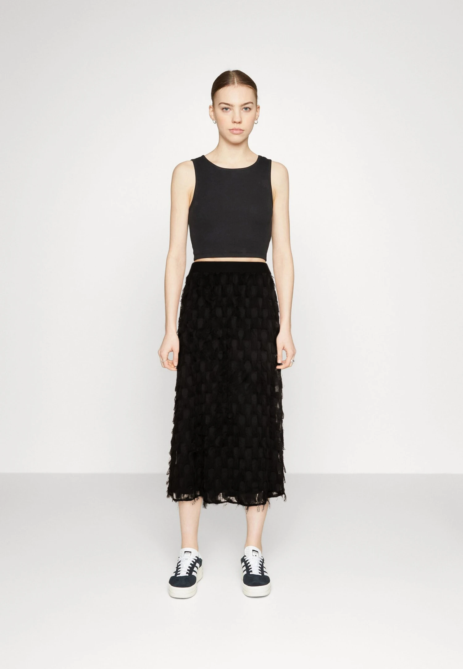 Vila Viamellia Fluffy Midi SkirtGonna LungaBlack Donna Gonne V1021B10N-Q11 2 Vila Viamellia Fluffy Midi SkirtGonna LungaBlack Donna Gonne V1021B10N-Q11 - immagine 2