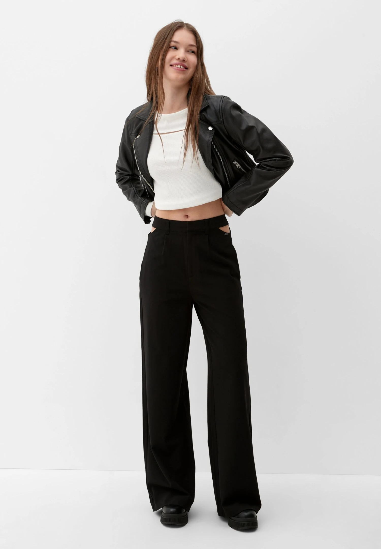 QS By S.Oliver PantaloniSchwarz Donna Pantaloni QS121A0EA-Q11 2 QS By S.Oliver PantaloniSchwarz Donna Pantaloni QS121A0EA-Q11 - immagine 2