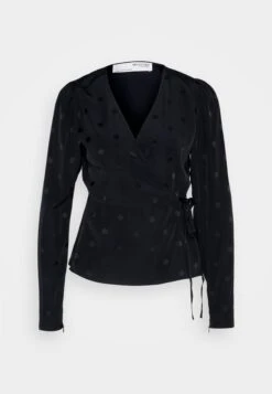 Selected Femme Slfludwika Maglietta A Manica LungaBlack Donna T-shirt E Top SE521E0UZ-Q11 -Vendite Next 9bcca74fe0154983848107524899299f