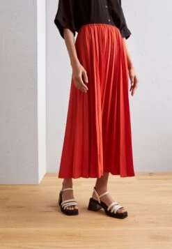 B.young Bydeson Skirt - Gonna A Campana - Aurora Red