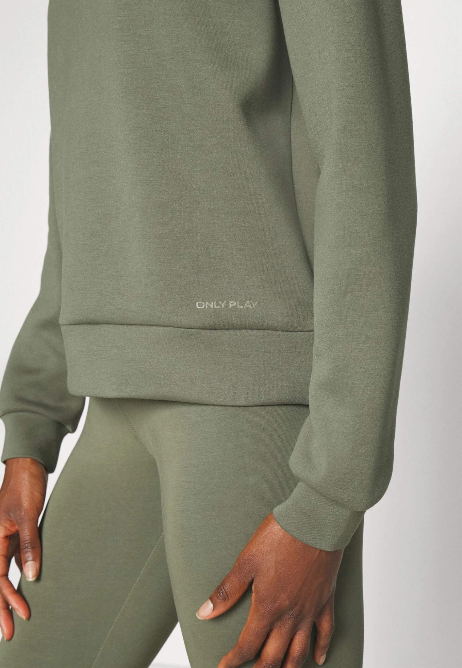 Only Play Onploungels HoodFelpa Con CappuccioDusty Olive Donna Felpe NL241G08O-N12 5 Only Play Onploungels HoodFelpa Con CappuccioDusty Olive Donna Felpe NL241G08O-N12 - immagine 5