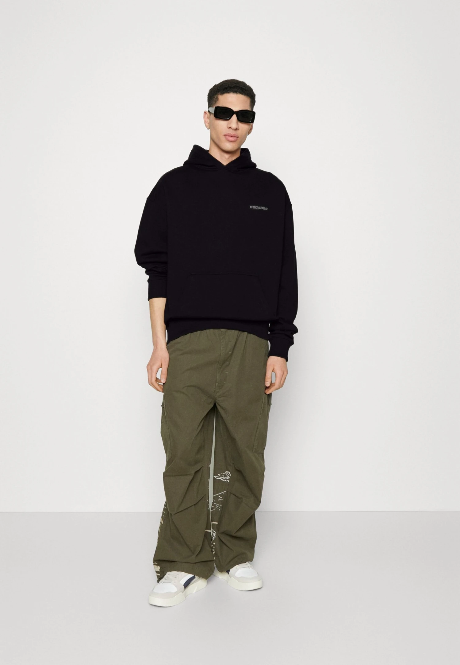 Pegador Logo Oversized Hoodie UnisexFelpaBlack Donna Felpe PEP21003D-Q13 2 Pegador Logo Oversized Hoodie UnisexFelpaBlack Donna Felpe PEP21003D-Q13 - immagine 2