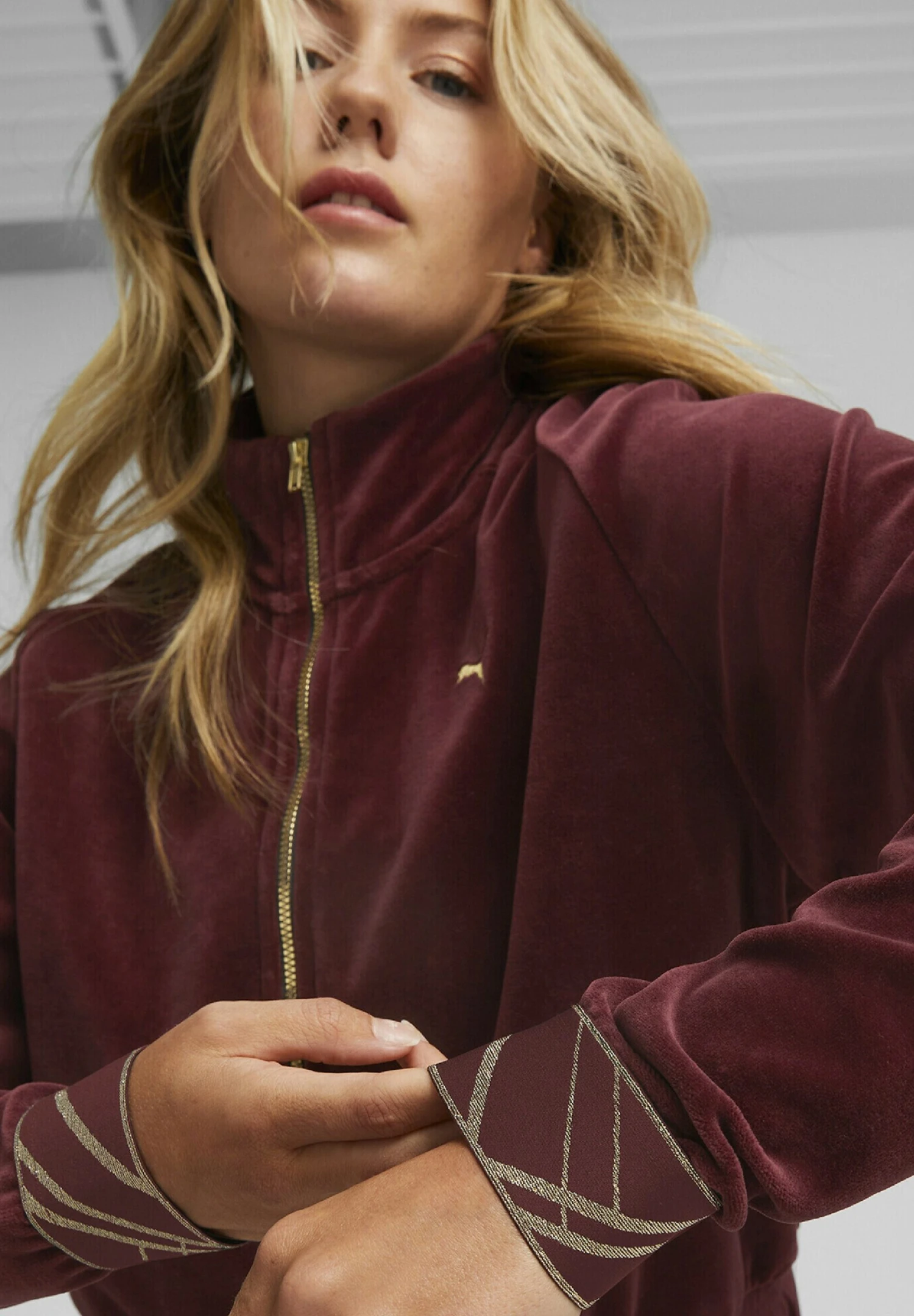 Puma Deco Glam Velour Full Zip - Felpa Con Zip - Aubergine 3 Puma Deco Glam Velour Full Zip - Felpa Con Zip - Aubergine - immagine 3