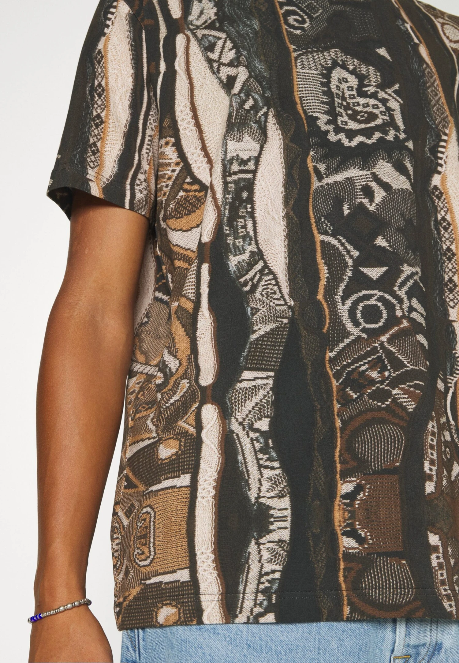 CARLO COLUCCI UnisexT-Shirt Con StampaBrown/Black/Offwhite Donna T-shirt E Top CAP21007W-Q11 8 CARLO COLUCCI UnisexT-Shirt Con StampaBrown/Black/Offwhite Donna T-shirt E Top CAP21007W-Q11 - immagine 8