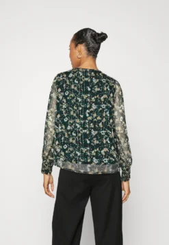 Vila Vifalia CamicettaPonderosa Pine Aop:Ala Donna Camicie E Bluse V1021E2J8-M11 -Vendite Next b40deac98e3747c090e48342978e5f1a scaled