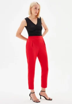 Elastic Back Waist PleatedPantaloniRed Donna Pantaloni ADK21A02M-G11 9 Elastic Back Waist PleatedPantaloniRed Donna Pantaloni ADK21A02M-G11 -Vendite Next b607f76c27334a07a89d553c1c1558f1 scaled