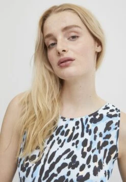 ICHI Ihelly To - Camicetta - Little Boy Blue Leo Print 9 ICHI Ihelly To - Camicetta - Little Boy Blue Leo Print -Vendite Next bb07b6f3d7264ca8a14003a8391939ba