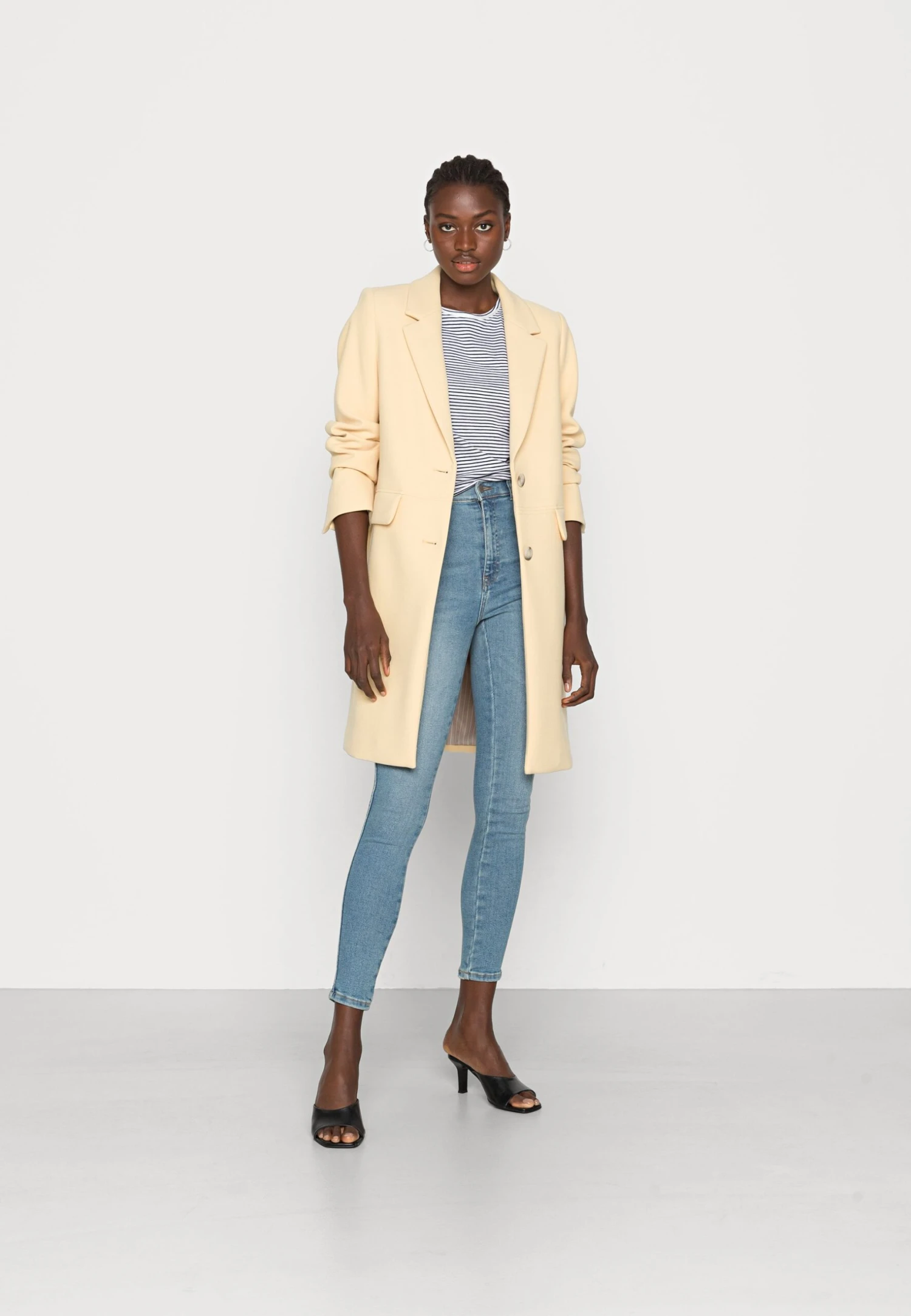 ESPRIT T Lslv Slub StrMaglietta A Manica LungaWhite Donna T-shirt E Top ES121D27T-A11 2 ESPRIT T Lslv Slub StrMaglietta A Manica LungaWhite Donna T-shirt E Top ES121D27T-A11 - immagine 2