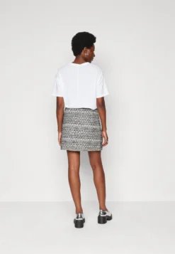 Bruuns Bazaar Trillium Maeda Skirt - Gonna A Campana - Dark Blue -Vendite Next bc6d1e0fafdd4c4289f8aea5f29b0743 scaled