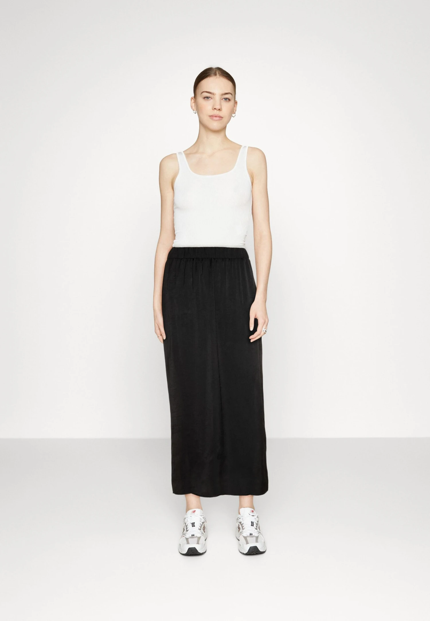 Monki Gonna Lunga - Black Dark 2 Monki Gonna Lunga - Black Dark - immagine 2