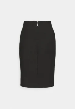 Patrizia Pepe Gonna SkirtGonna A TubinoNero Donna Gonne P1421B05Q-Q11 -Vendite Next bf4d3a5f47e84009aa4f7174935d8122 scaled