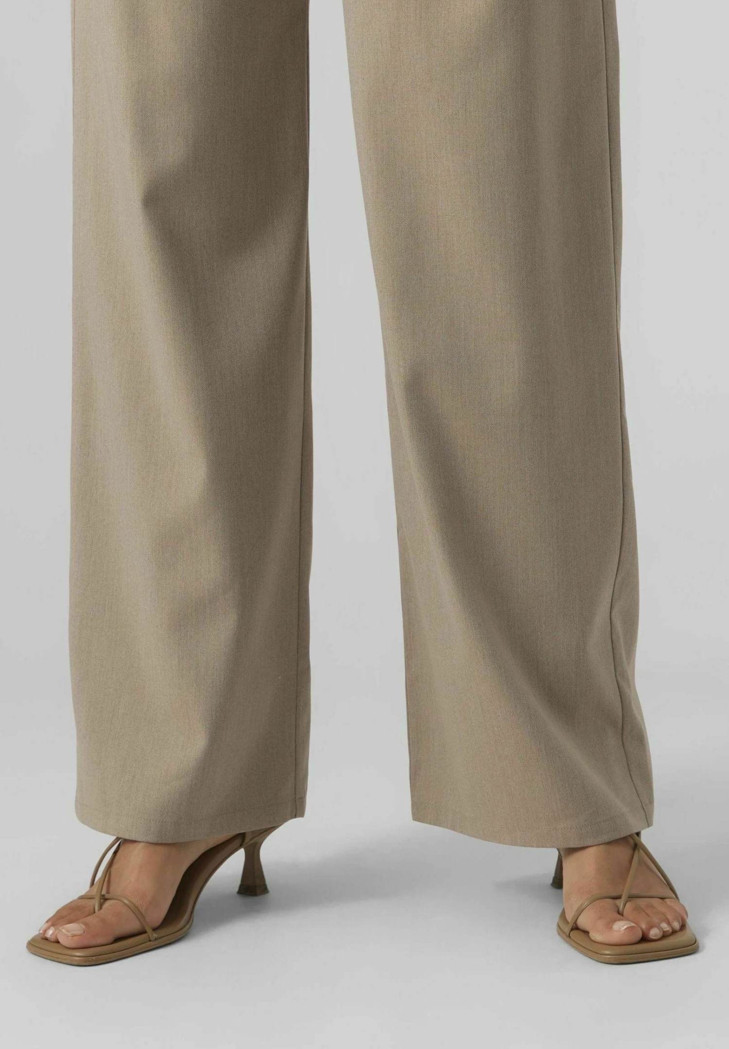 Vero Moda Dagnyalba Waist Regulated PantaloniBrown Lentil Donna Pantaloni VE121A1HW-O11 4 Vero Moda Dagnyalba Waist Regulated PantaloniBrown Lentil Donna Pantaloni VE121A1HW-O11 - immagine 4