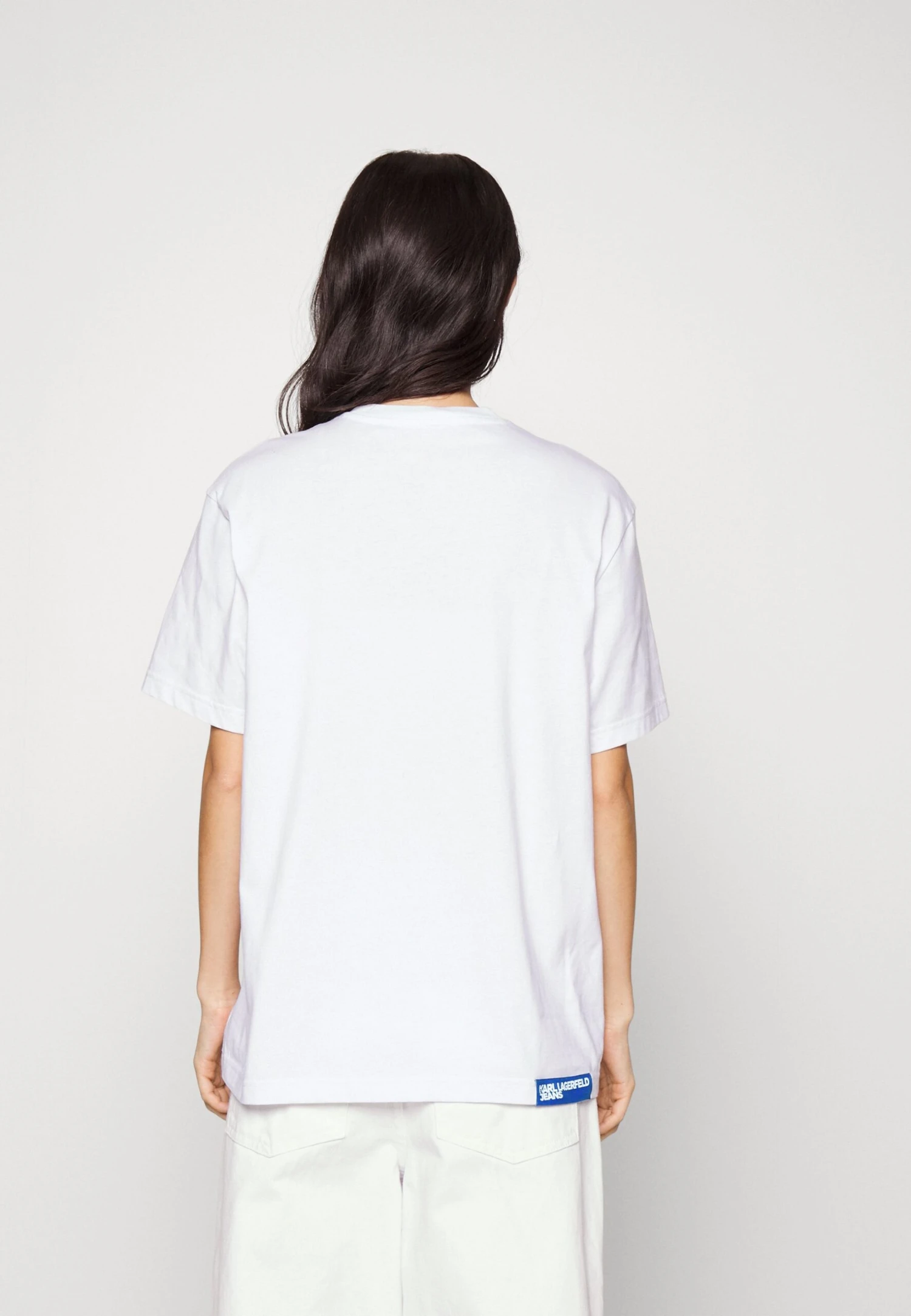 Karl Lagerfeld Jeans Regular Logo TeeT-Shirt Con StampaWhite Donna T-shirt E Top K3W21D00B-A11 3 Karl Lagerfeld Jeans Regular Logo TeeT-Shirt Con StampaWhite Donna T-shirt E Top K3W21D00B-A11 - immagine 3