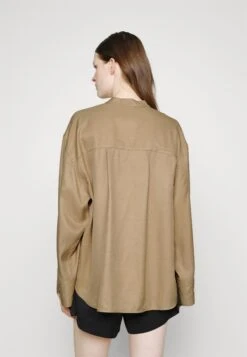 Libertine-Libertine IronCamiciaTan Donna Camicie E Bluse LIQ21E01X-B11 7 Libertine-Libertine IronCamiciaTan Donna Camicie E Bluse LIQ21E01X-B11 -Vendite Next d94befd54edf43a898a9de33a4701518