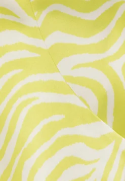 Gina Tricot Twisted TieCamicettaZebra Donna Camicie E Bluse GID21E0G2-Q11 -Vendite Next dbd8bae2724a42c8ace9d524def64892 scaled