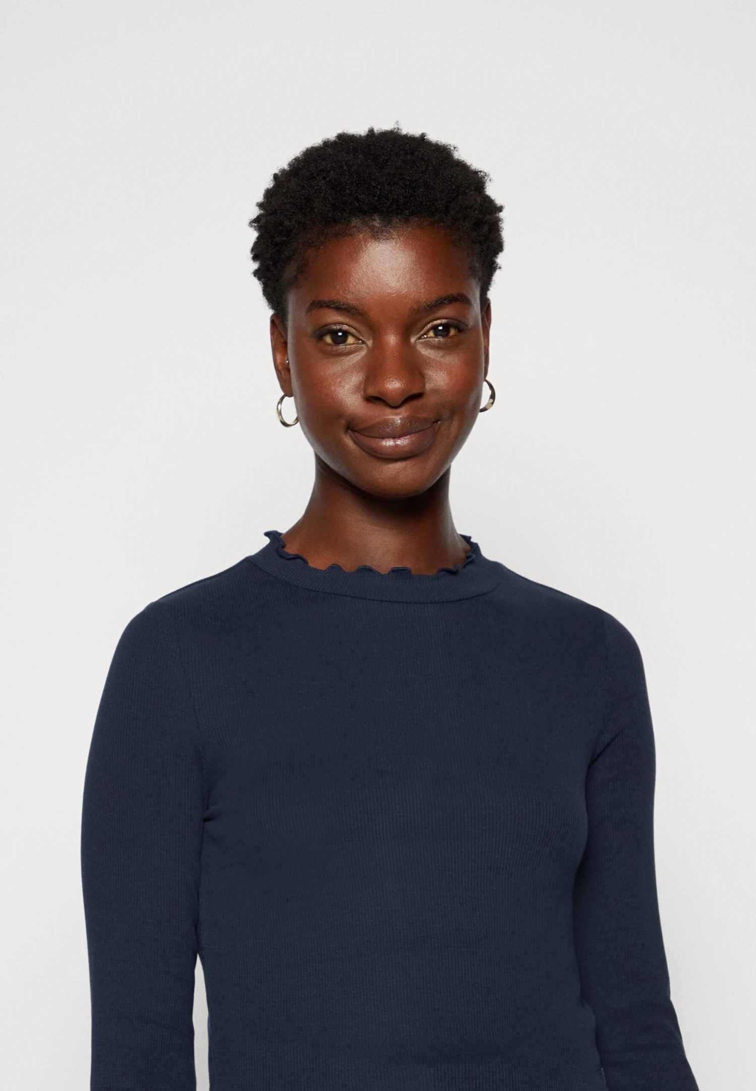 TOM TAILOR Denim MockneckMaglietta A Manica LungaSky Captain Blue Donna T-shirt E Top TO721D0ZK-K11 4 TOM TAILOR Denim MockneckMaglietta A Manica LungaSky Captain Blue Donna T-shirt E Top TO721D0ZK-K11 - immagine 4