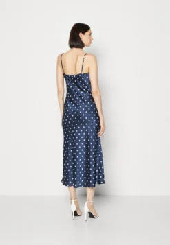 Guess AkilinaVestito EstivoBlue Donna Vestiti GU121C1B9-K13 -Vendite Next dd30ce2edb1346eca44a1895a9815c40 scaled