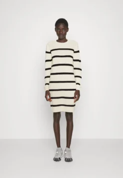 Nmmaysa O-Neck DressAbito In MagliaEggnog/Black Donna Vestiti NOB21C03F-A11