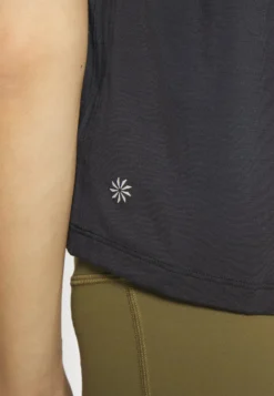 Athleta Essence Explore Crop TeeT-Shirt BasicBlack Donna T-shirt E Top ATI41D036-Q11 11 Athleta Essence Explore Crop TeeT-Shirt BasicBlack Donna T-shirt E Top ATI41D036-Q11 -Vendite Next de63b5e4990b4e209bf7087be81c7312 scaled