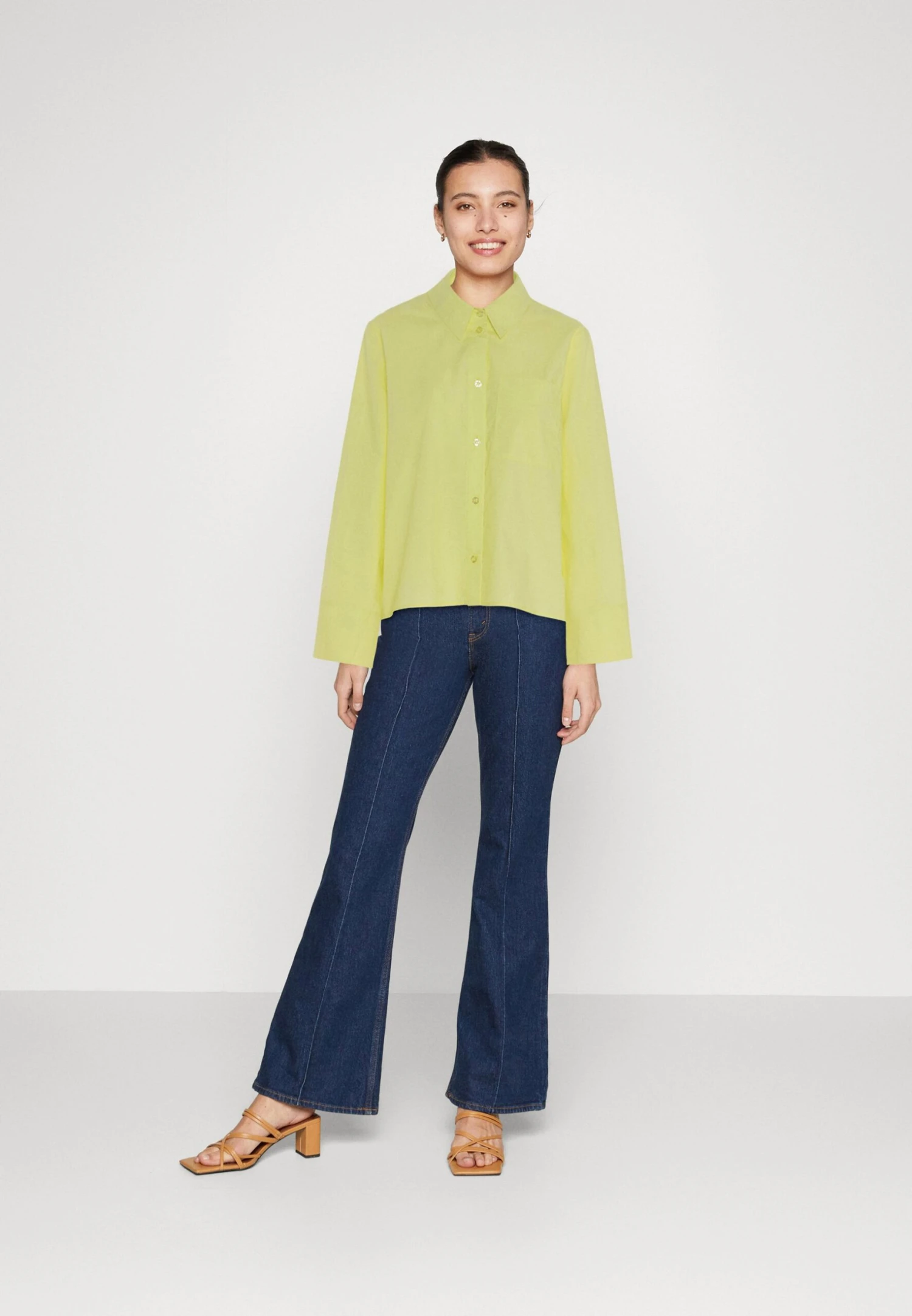 Gestuz ChillygzCamiciaSunny Lime Donna Camicie E Bluse GE221E0AK-E11 2 Gestuz ChillygzCamiciaSunny Lime Donna Camicie E Bluse GE221E0AK-E11 - immagine 2