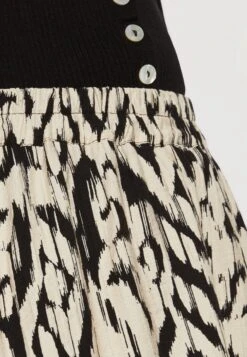 MOSS COPENHAGEN Vlora Skirt - Gonna A Campana - Cement Stroke 11 MOSS COPENHAGEN Vlora Skirt - Gonna A Campana - Cement Stroke -Vendite Next e2b455317aed4489a43ea28e27df612a