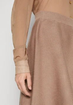 YAS Fonny Hw Noos - Gonna A Campana - Fungi 11 YAS Fonny Hw Noos - Gonna A Campana - Fungi -Vendite Next e8753f6623e64cdf93d3abac55034e11 scaled