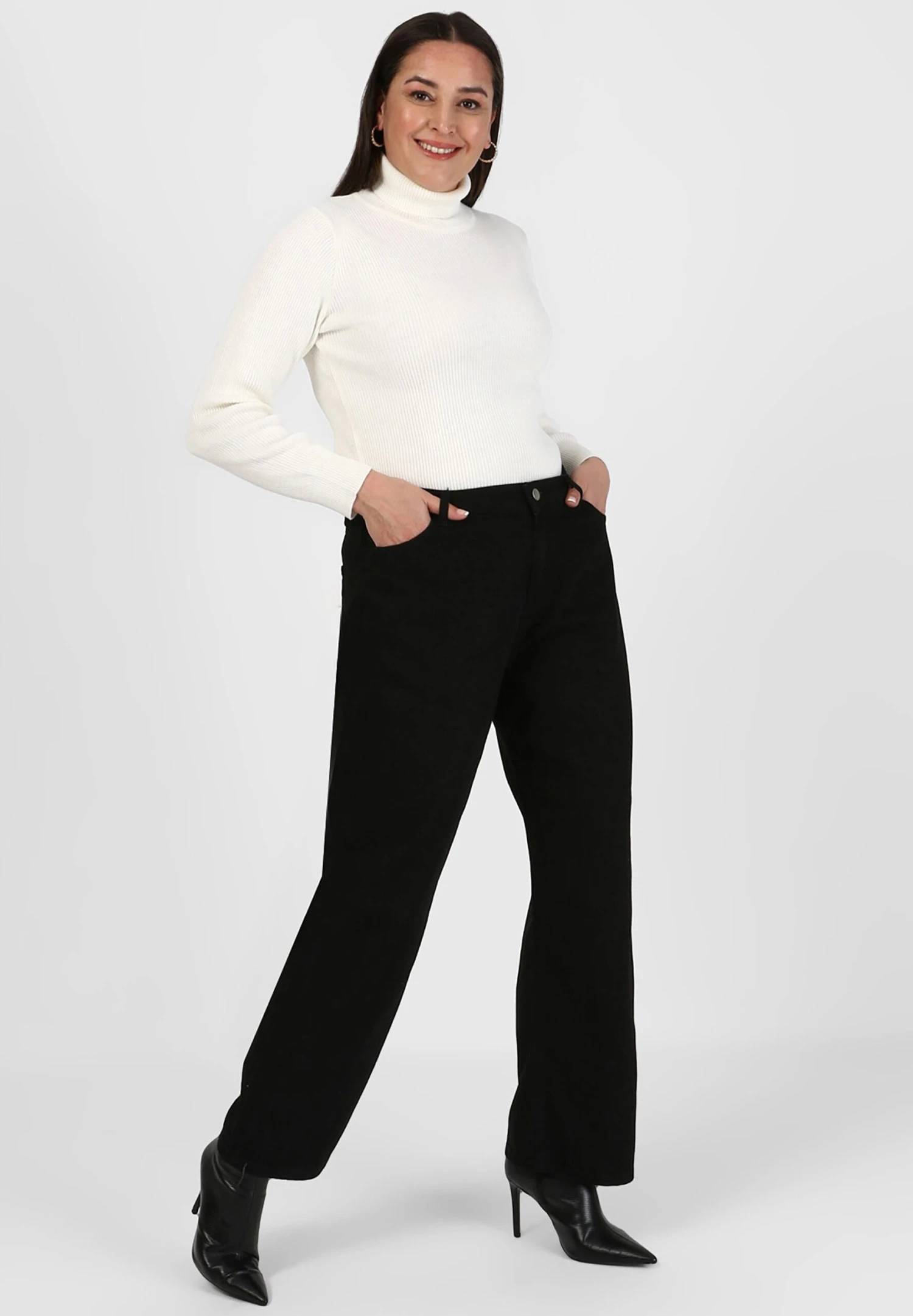 Plus SizeAliaPantaloniBlack Donna Pantaloni MHR21A06P-Q11 5 Plus SizeAliaPantaloniBlack Donna Pantaloni MHR21A06P-Q11 - immagine 5