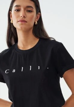 Calli Logo T-Shirt Con StampaBlackWhite Emb Donna T-shirt E Top CFY21D03B-Q11 9 Calli Logo T-Shirt Con StampaBlackWhite Emb Donna T-shirt E Top CFY21D03B-Q11 -Vendite Next ee8588aacdd542469b56d8ef3561abb8