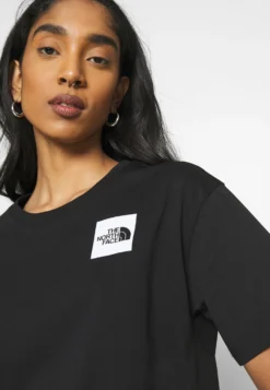 The North Face Cropped Fine TeeT-Shirt Con StampaBlack Donna T-shirt E Top TH321D00J-Q11 -Vendite Next efc1ce47b14645dfa9a1210256ce7f2c scaled