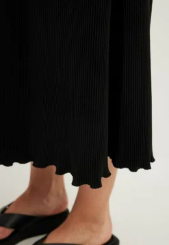 NA-KD PlissierterGonna LungaBlack Donna Gonne NAA21B0IA-Q11 -Vendite Next f172674e35f44dbfb0dd88aba421f0d3