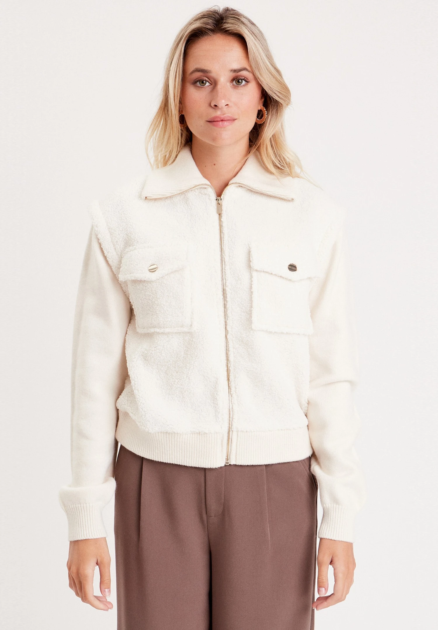 Mit Reissverschluss Und Trucker-KragenGiacca In PileEcru Donna Felpe C2P21I0AC-B11 1 Mit Reissverschluss Und Trucker-KragenGiacca In PileEcru Donna Felpe C2P21I0AC-B11