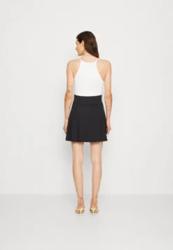 Edc By Esprit Slit SkirtMinigonnaBlack Donna Gonne ED121B0KE-Q11 8 Edc By Esprit Slit SkirtMinigonnaBlack Donna Gonne ED121B0KE-Q11 -Vendite Next f43721415d3240baac67eefe705d898d scaled