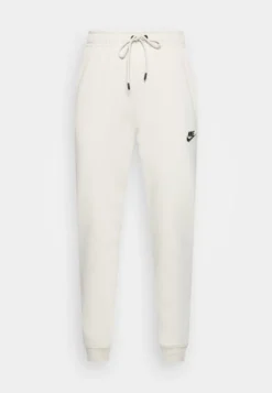 Nike Sportswear PantPantaloni SportiviOrewood Brown Donna Pantaloni NI121A0KA-B11 10 Nike Sportswear PantPantaloni SportiviOrewood Brown Donna Pantaloni NI121A0KA-B11 -Vendite Next f49221512a1545318c92d2dda5594a52 scaled