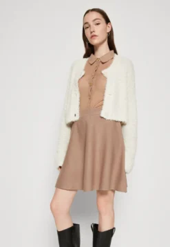 YAS Fonny Hw Noos - Gonna A Campana - Fungi 9 YAS Fonny Hw Noos - Gonna A Campana - Fungi -Vendite Next f4cf17e77e7d4142bcbe43d5e6bf8729 scaled