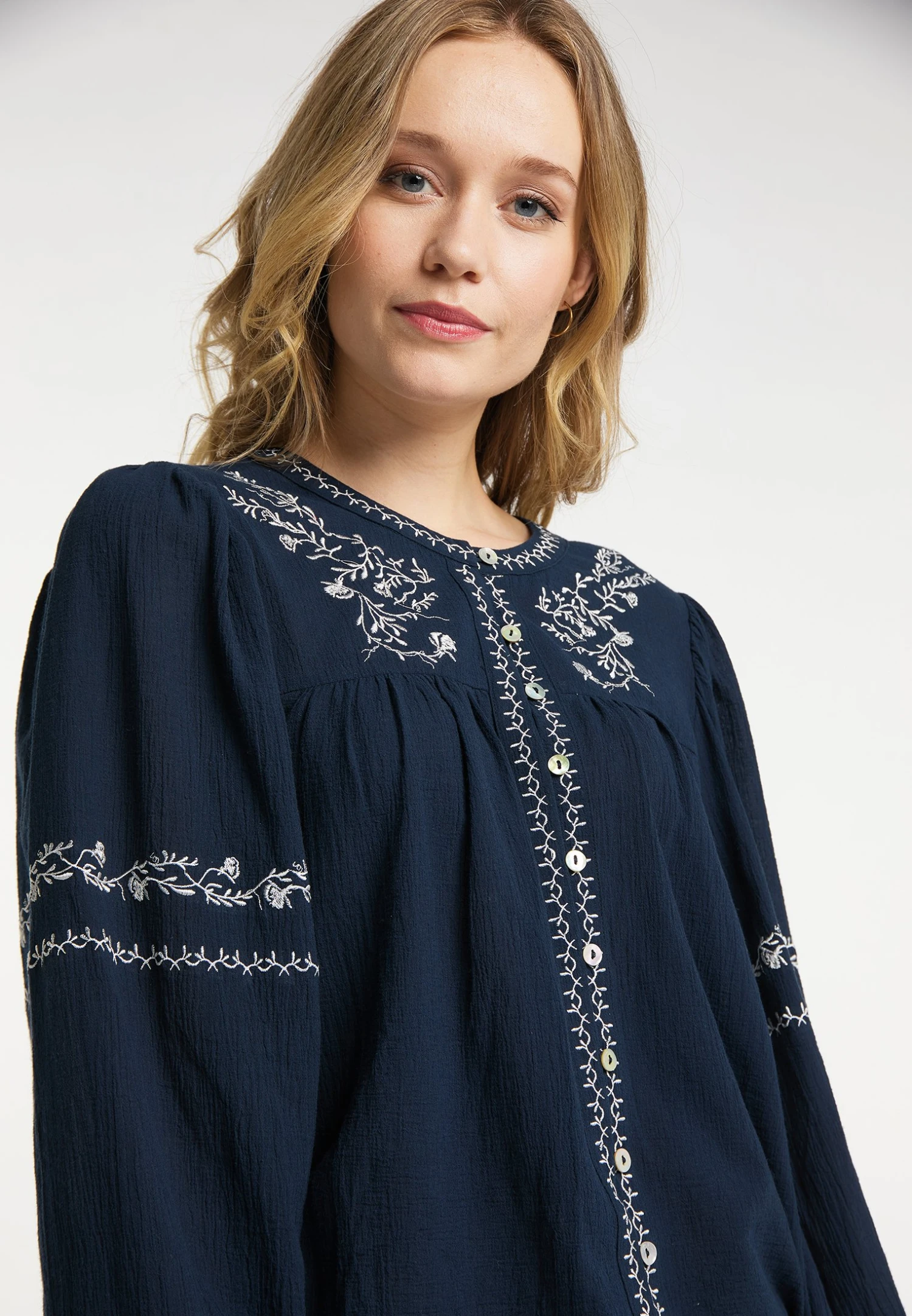 Dreimaster FumoCamiciaMarine Donna Camicie E Bluse 4DR21E06P-K11 4 Dreimaster FumoCamiciaMarine Donna Camicie E Bluse 4DR21E06P-K11 - immagine 4